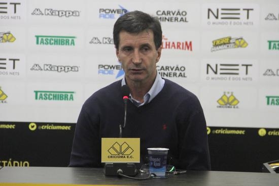 Assessor de futebol se desliga do Tigre