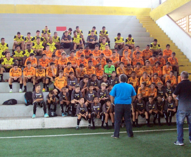 Atletas da base do Criciúma se reapresentam 