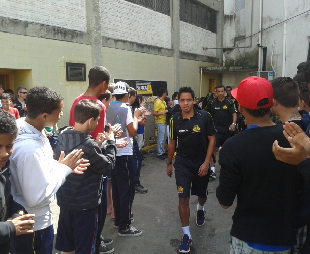 Atletas recebem incentivo no embarque para Salvador