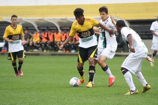 Base do Tigre enfrenta o Metropolitano