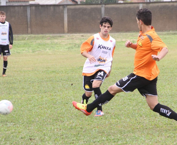 Base estreia na Taça BH