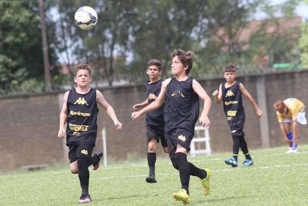 Base realiza três jogos treinos contra o Avaí