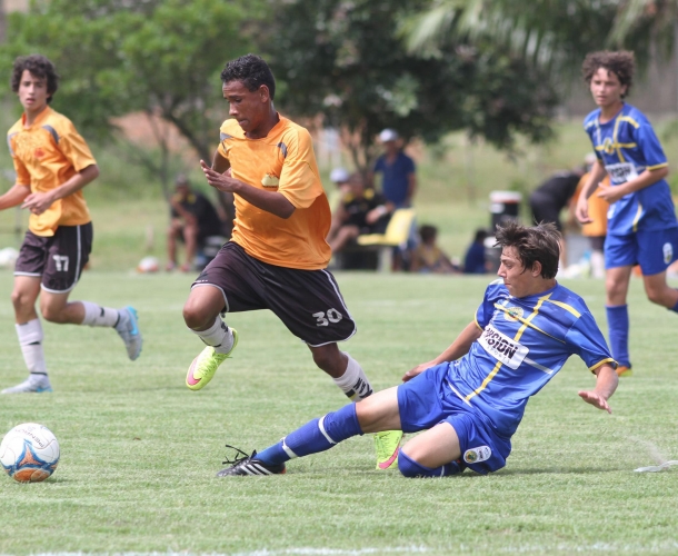 Base vence jogos treinos contra o Araranguá 