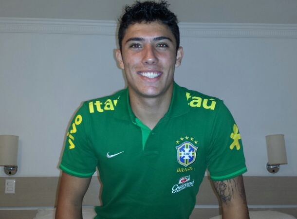 Bruno Lopes se apresenta à Seleção