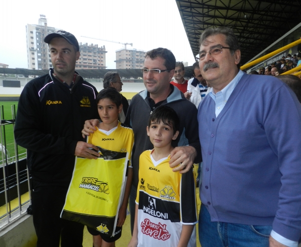 Cerca de 3,5 mil Tigrinhos recebem novos materiais