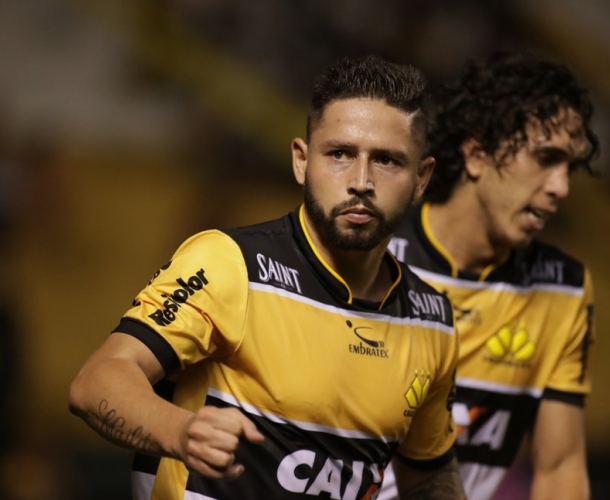 Criciúma bate o Londrina