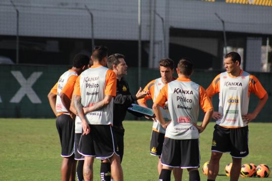 Criciúma encara o Corinthians em Itu (SP)