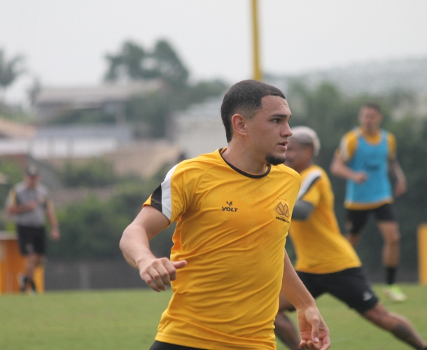Criciúma enfrenta o Avaí na Ressacada