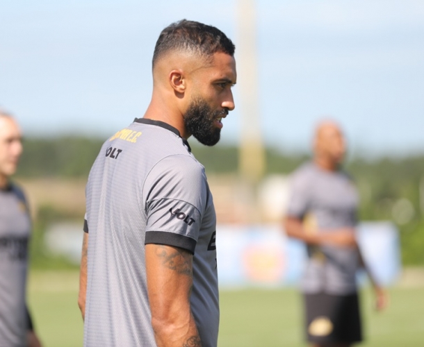 Criciúma enfrenta o Camboriú no Scarpelli