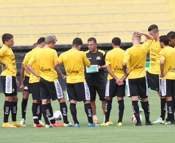 Criciúma enfrenta o Marcílio Dias