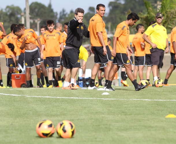 Criciúma faz atividade no CT