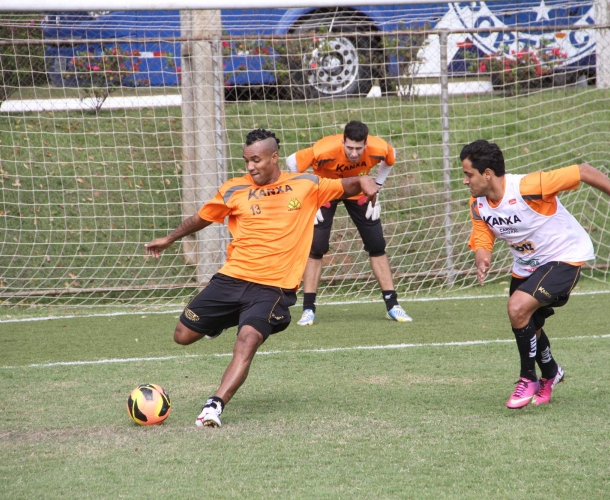 Criciúma faz primeiro treino em BH