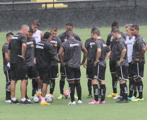 Criciúma joga contra o Metropolitano