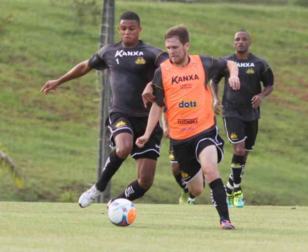 Criciúma joga fora contra o Joinville