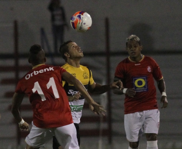 Criciúma perde em Lages