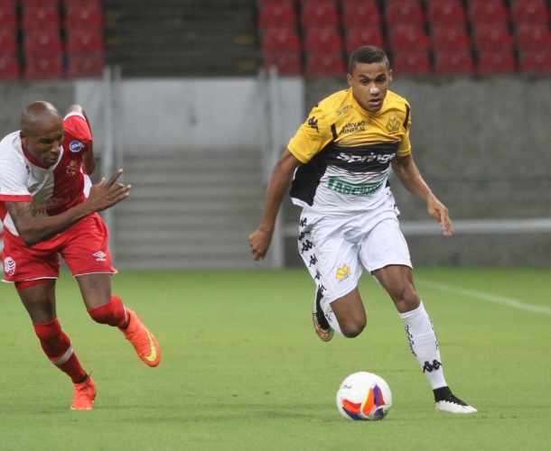 Criciúma perde em Pernambuco 