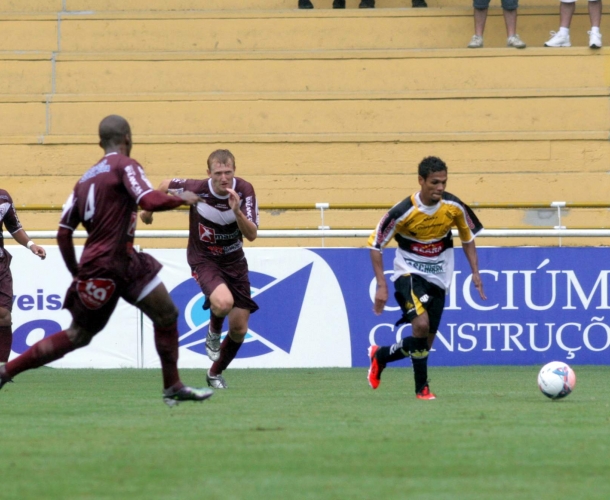Criciúma perde para o Atlético