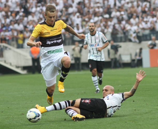 Criciúma perde para o Corinthians