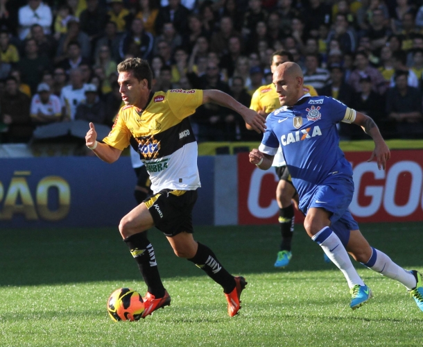 Criciúma perde para o Corinthians