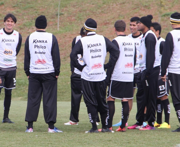 Criciúma recebe o Corinthians
