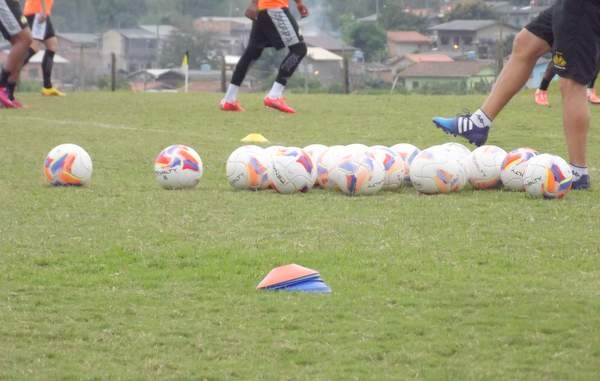 Criciúma sedia torneio do Projeto Tigrinhos