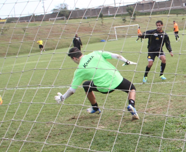 Criciúma treina em dois períodos