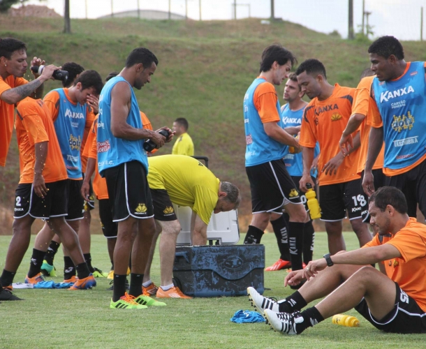 Criciúma treina posse de bola