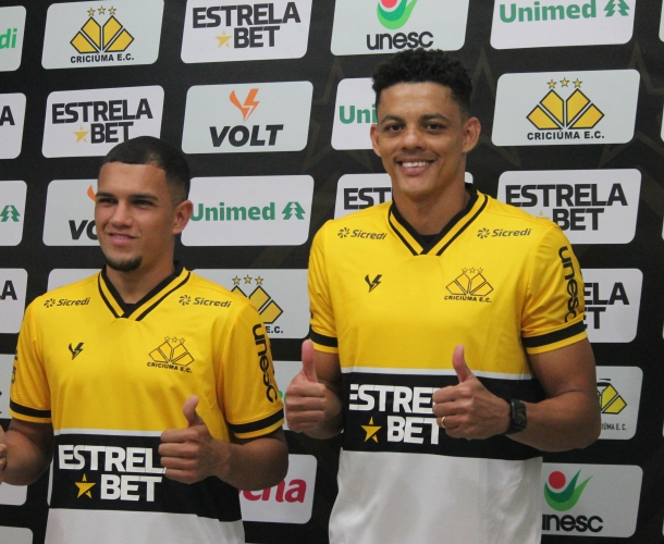 Crystopher e Walisson Maia são apresentados oficialmente