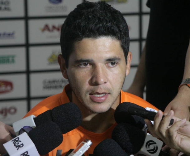 Diego Renan comemora semana produtiva