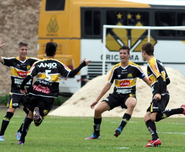 Duas vitórias para a base do Tigre