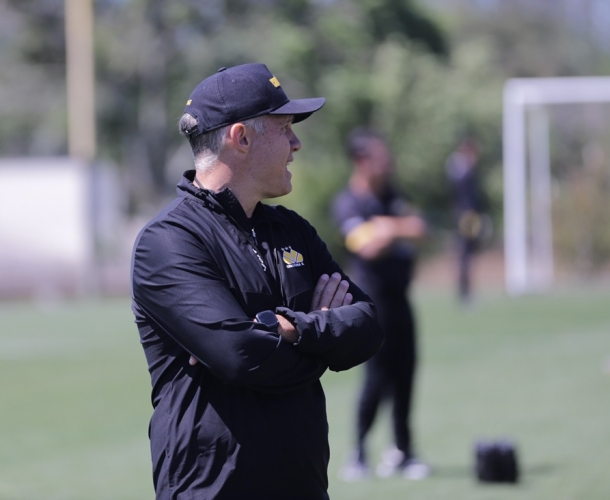 Eduardo Baptista inicia os treinos táticos para a 34ª rodada 