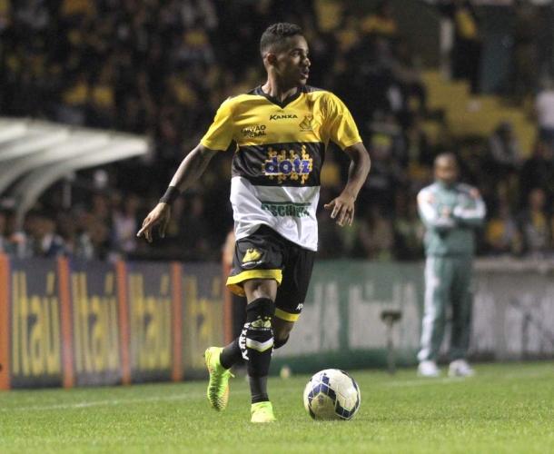 Eduardo destaca empenho do elenco