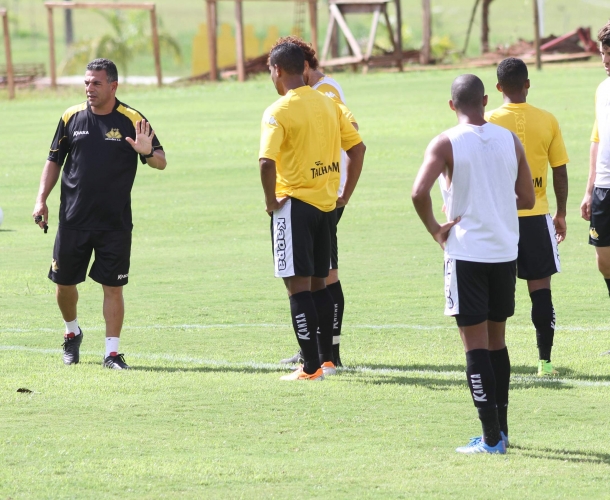 Em Florianópolis, Tigre enfrenta o Figueirense