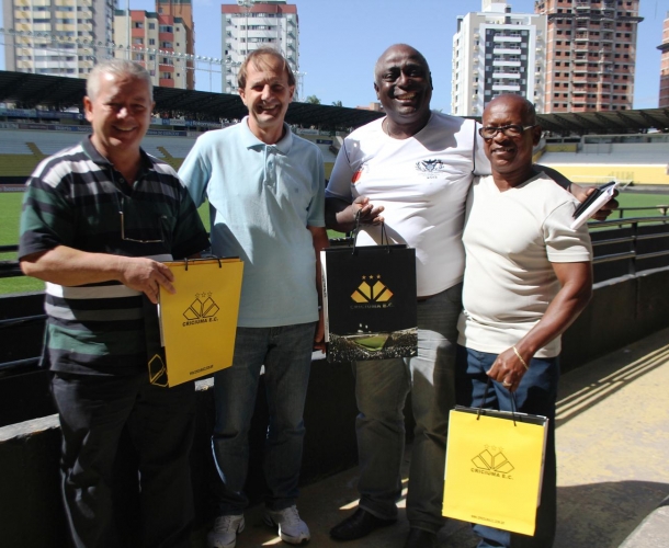 Ex-atleta campeão visita o Tigre