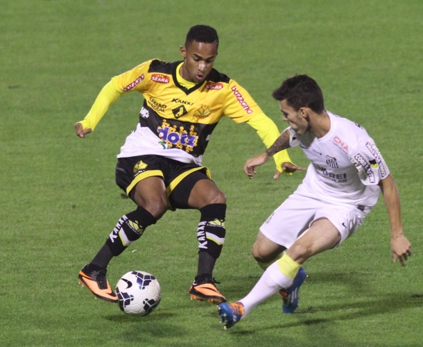 Fora de casa, Tigre é derrotado pelo Santos