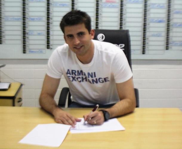 Galatto renova com o Tigre