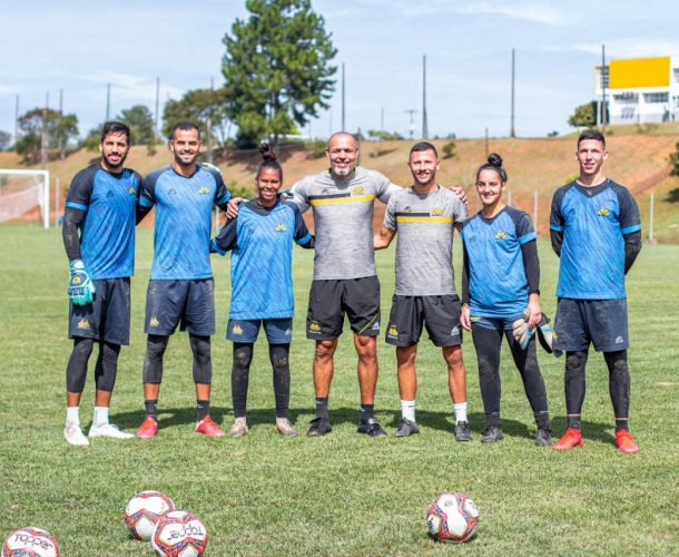 Goleiras do feminino treinam com os profissionais do Tigre