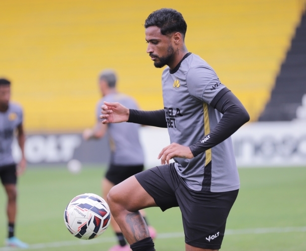 Manhã de intenso treino técnico e tático no HH