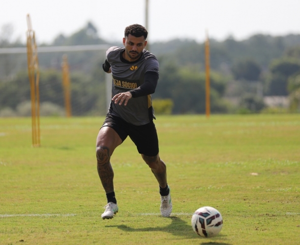 Manhã de treinamento tático visando a estreia