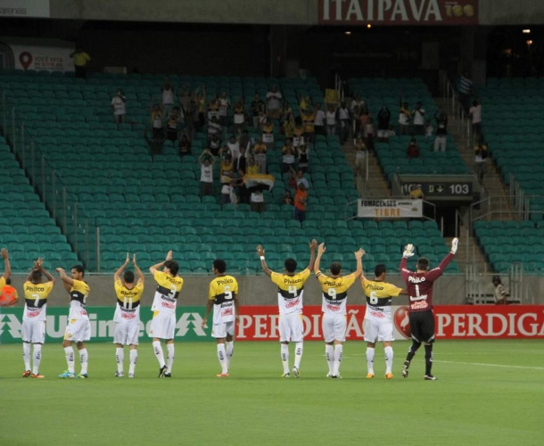 Mesmo de longe, apoiando sempre