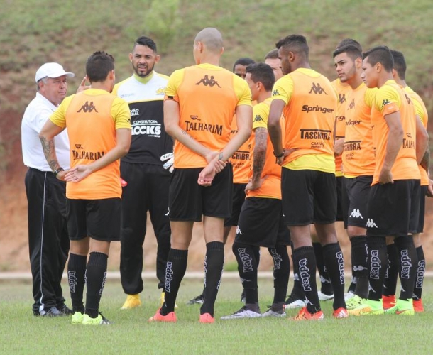 No Majestoso, Tigre encara o Joinville