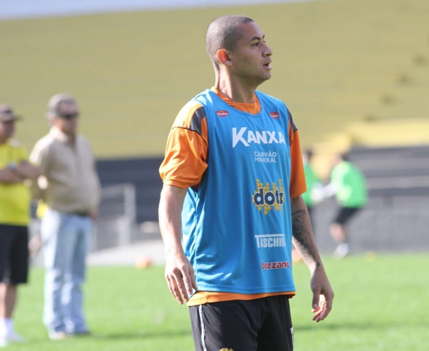 Paulista motivado para primeiro jogo oficial no HH