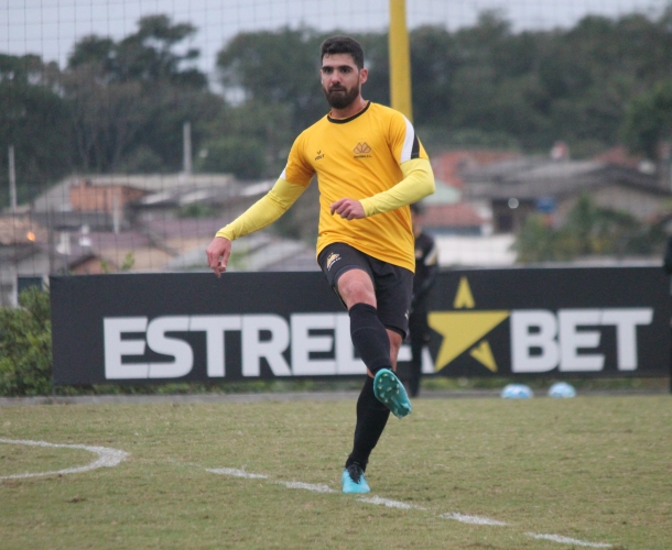 Reapresentação com coletivo contra o Sub-20