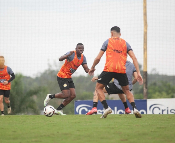 Reapresentação no CT do Tigre após a vitória