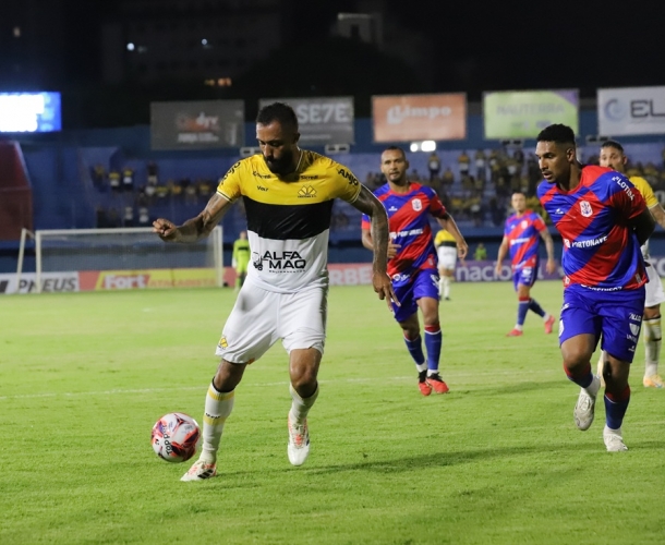 Resultado negativo na estreia do Catarinense