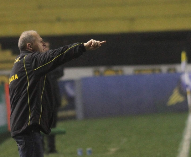 Sílvio Criciúma elogia a atitude da equipe