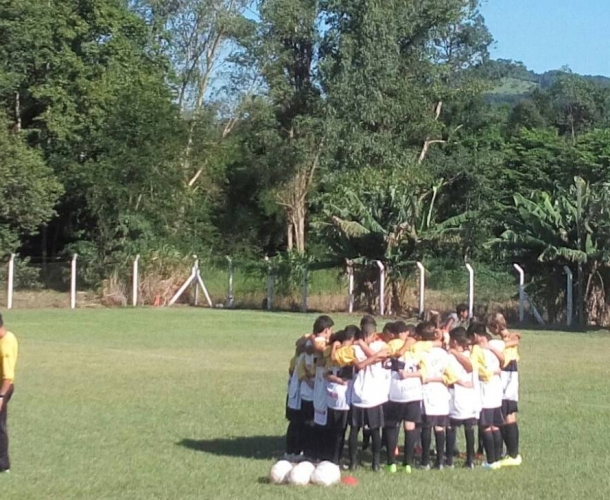 Sub-12 goleia em Três Coroas (RS) e se classifica 