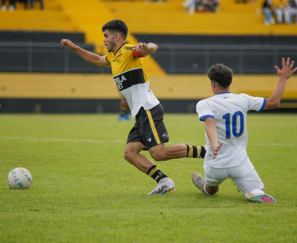 Sub-15 empata e Sub-17 goleia o Avaí no estadual