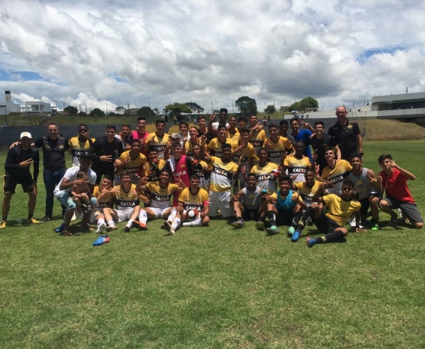 Sub-17 vence e está na final do Catarinense