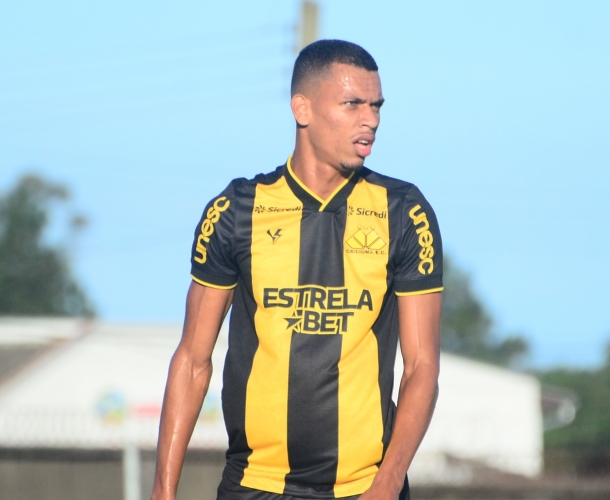 Sub-20 empata com o Avaí e segue na liderança